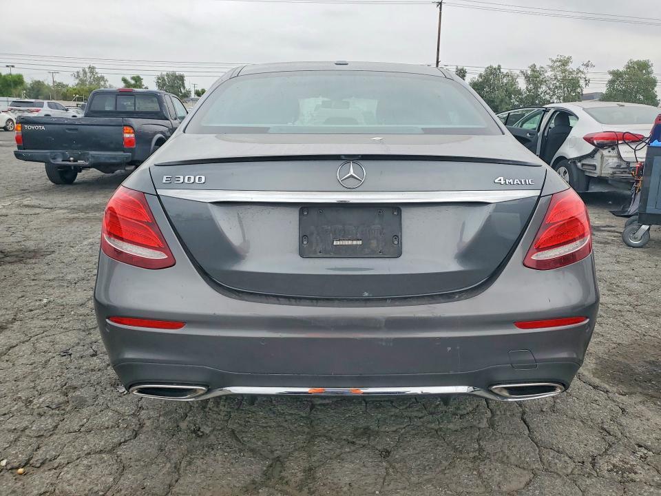 2017 Mercedes-Benz E 300 4matic