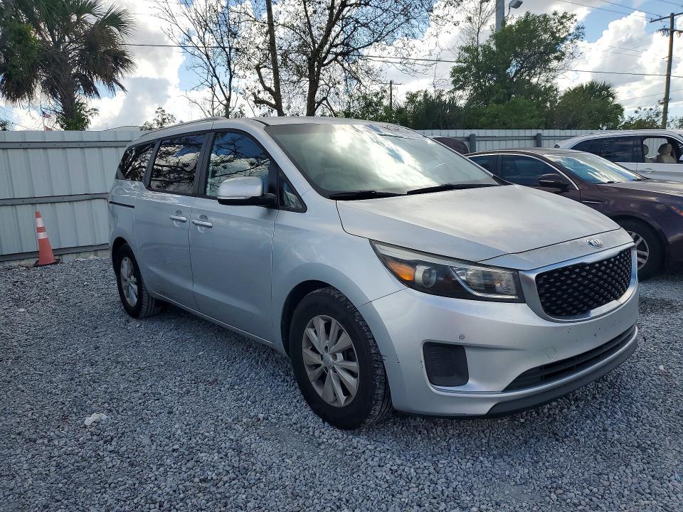2017 KIA Sedona lx