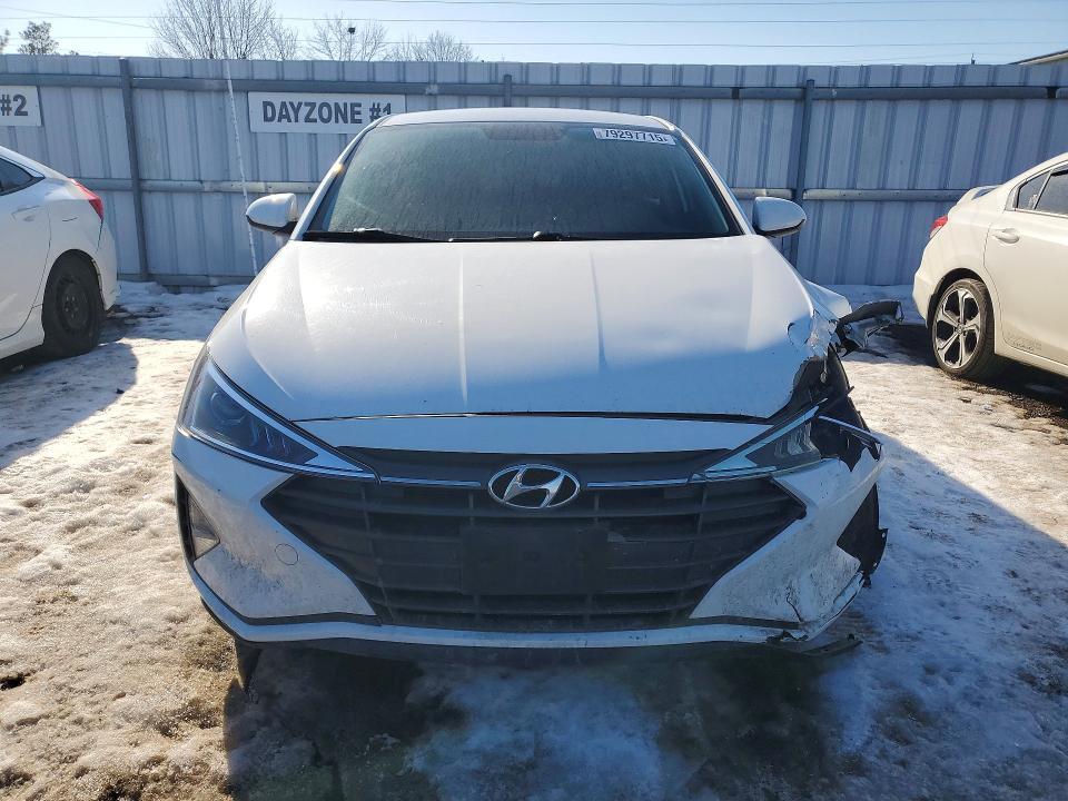 2019 Hyundai Elantra Essential 4DR