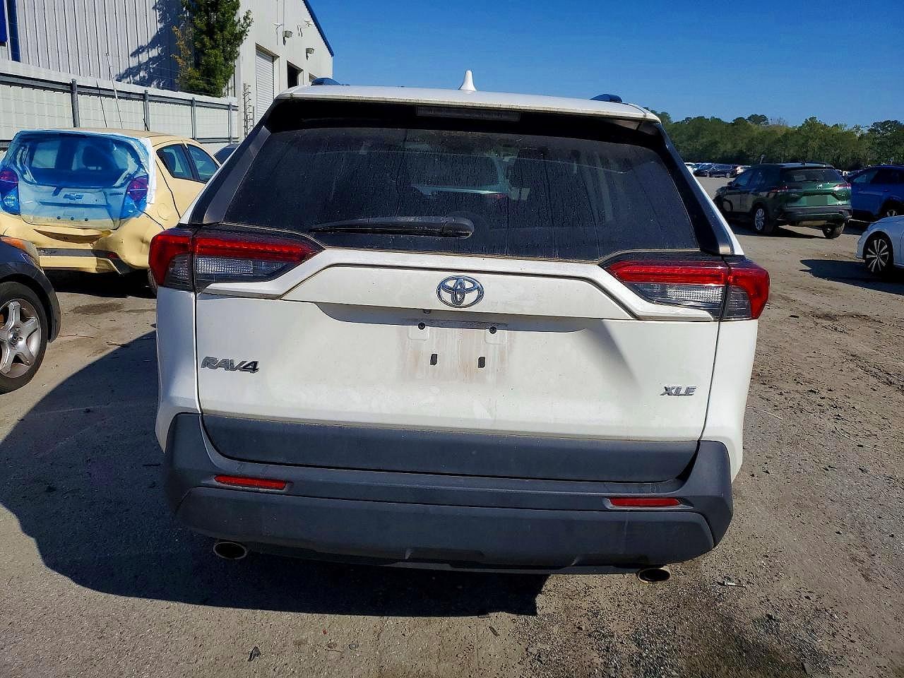 2022 Toyota Rav4 xle