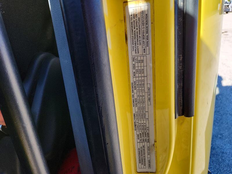 2017 Peterbilt 579 Semi Truck