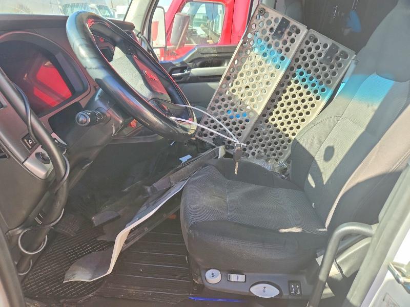 2023 Kenworth T680-Semi Truck