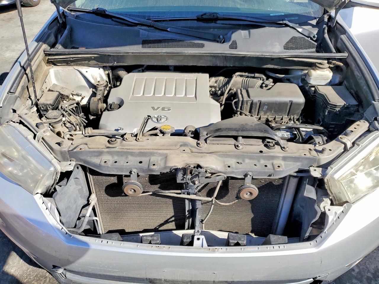 2013 Toyota Highlander se