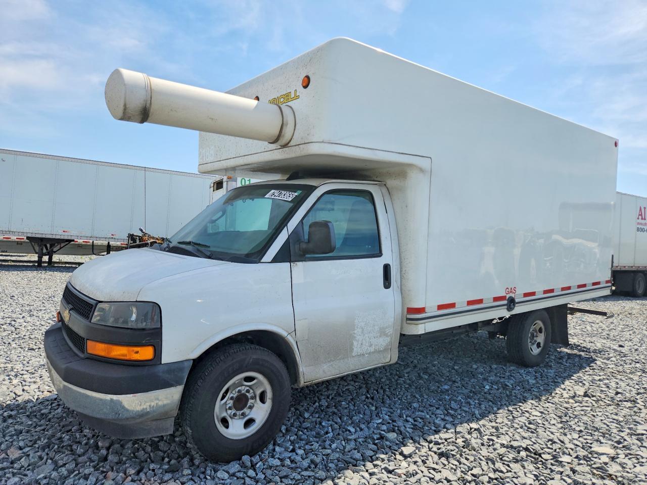 2021 Chevrolet Express BOX Truck