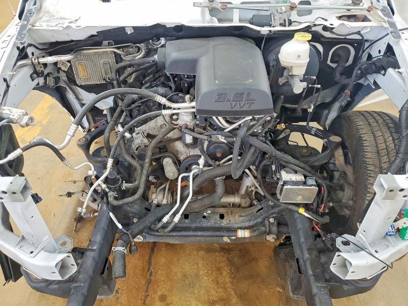 2024 Dodge RAM 1500 Classic SLT