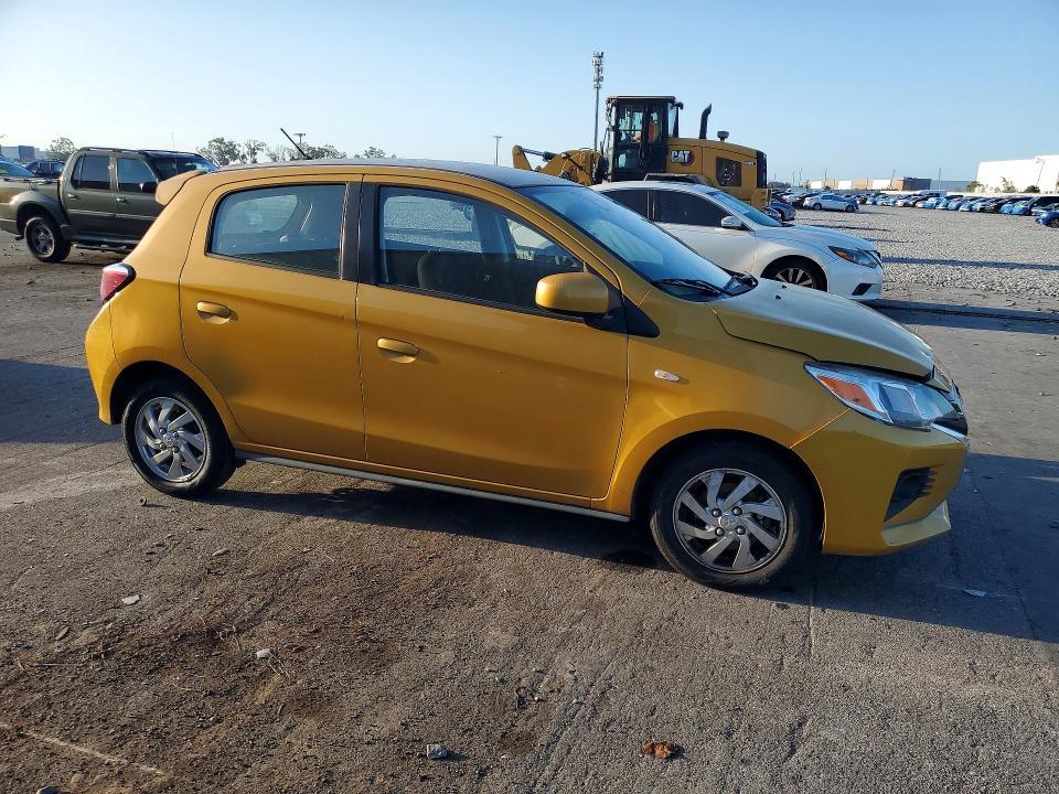 2022 Mitsubishi Mirage es