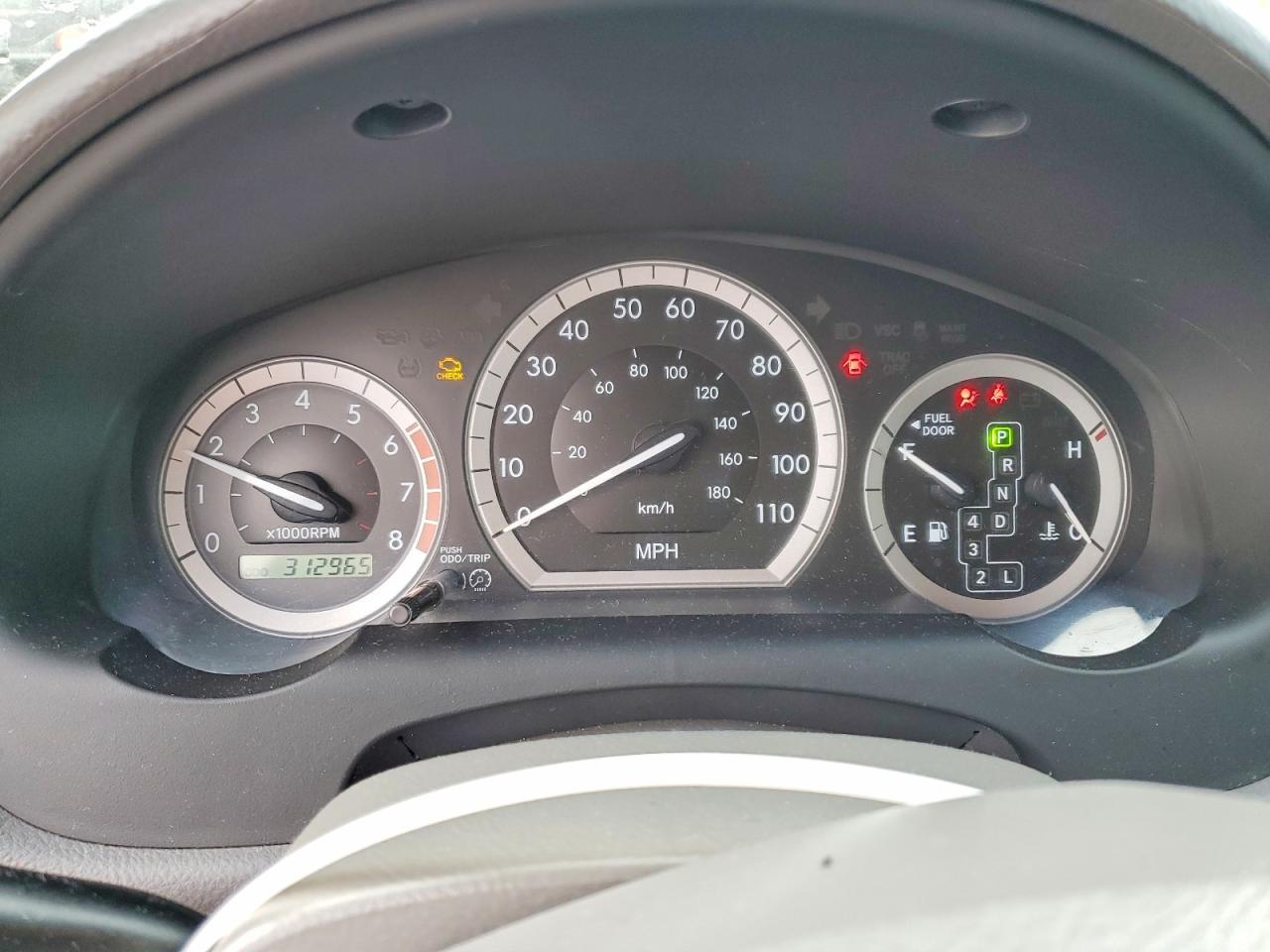 2005 Toyota Sienna le 8 Passenger