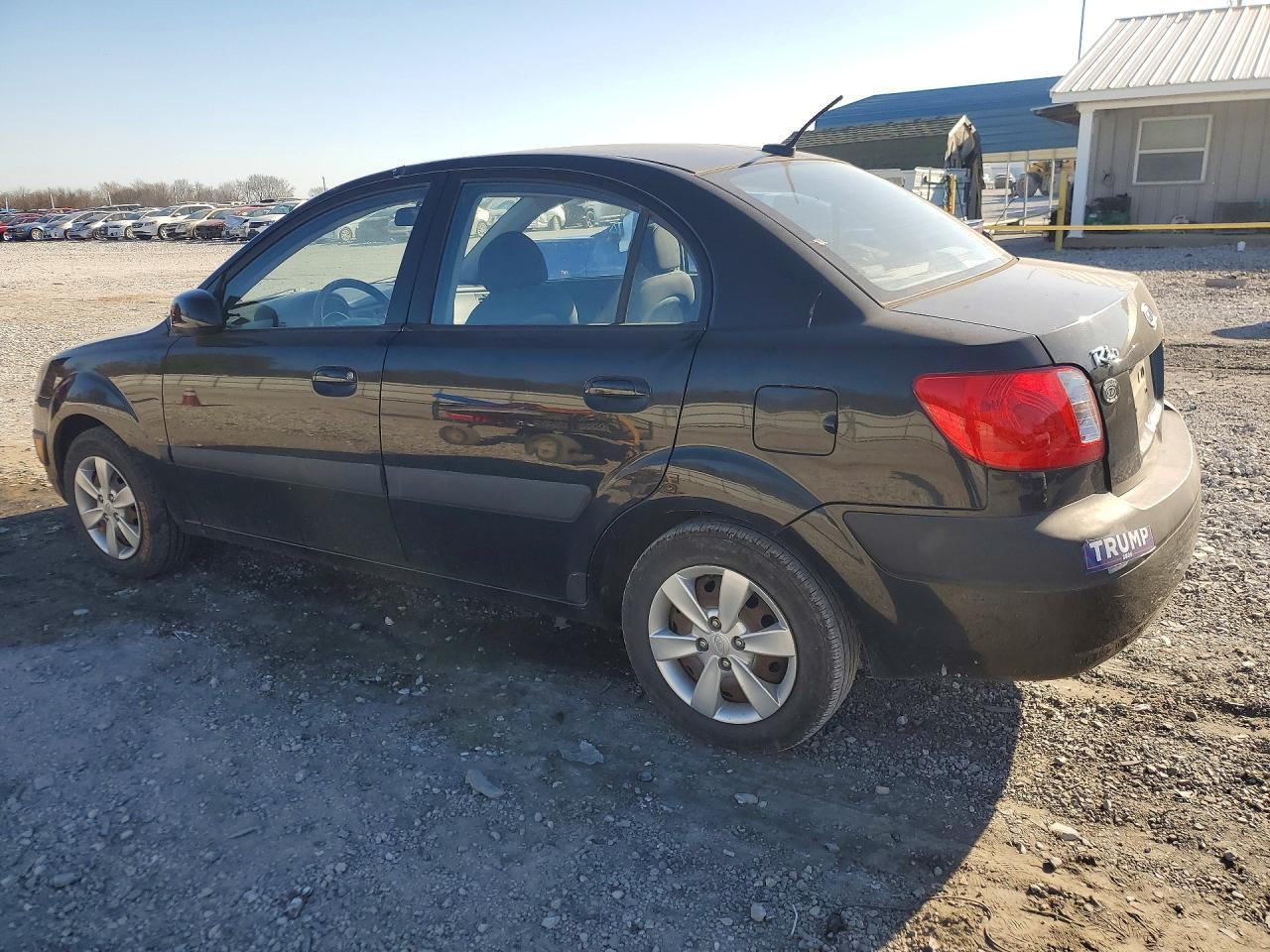 2009 KIA Rio Base
