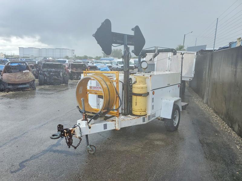 2001 Fenex 2001 Team Fenex F123KP Manhole Support Trailer