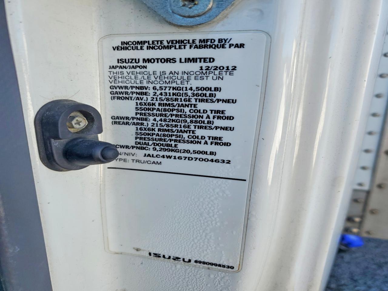 2013 Isuzu NPR HD BOX Truck