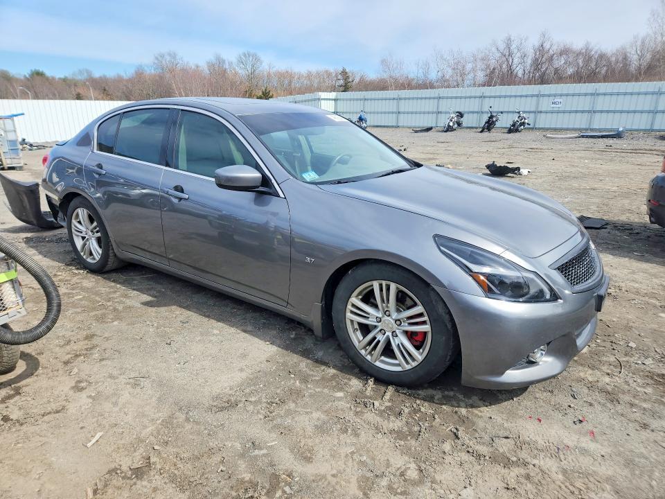 2015 Infiniti Q40 Base