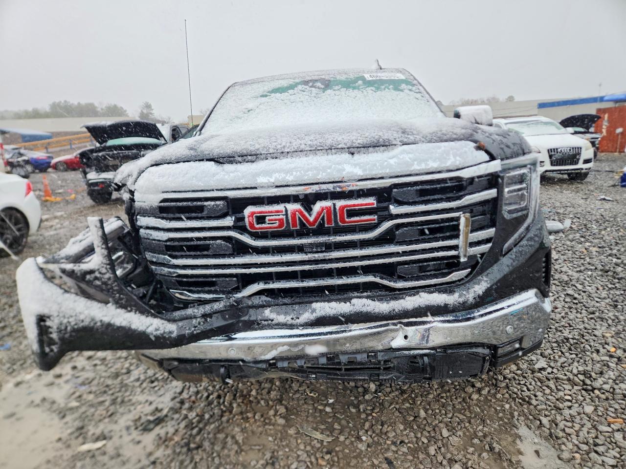 2024 GMC Sierra K1500 SLT