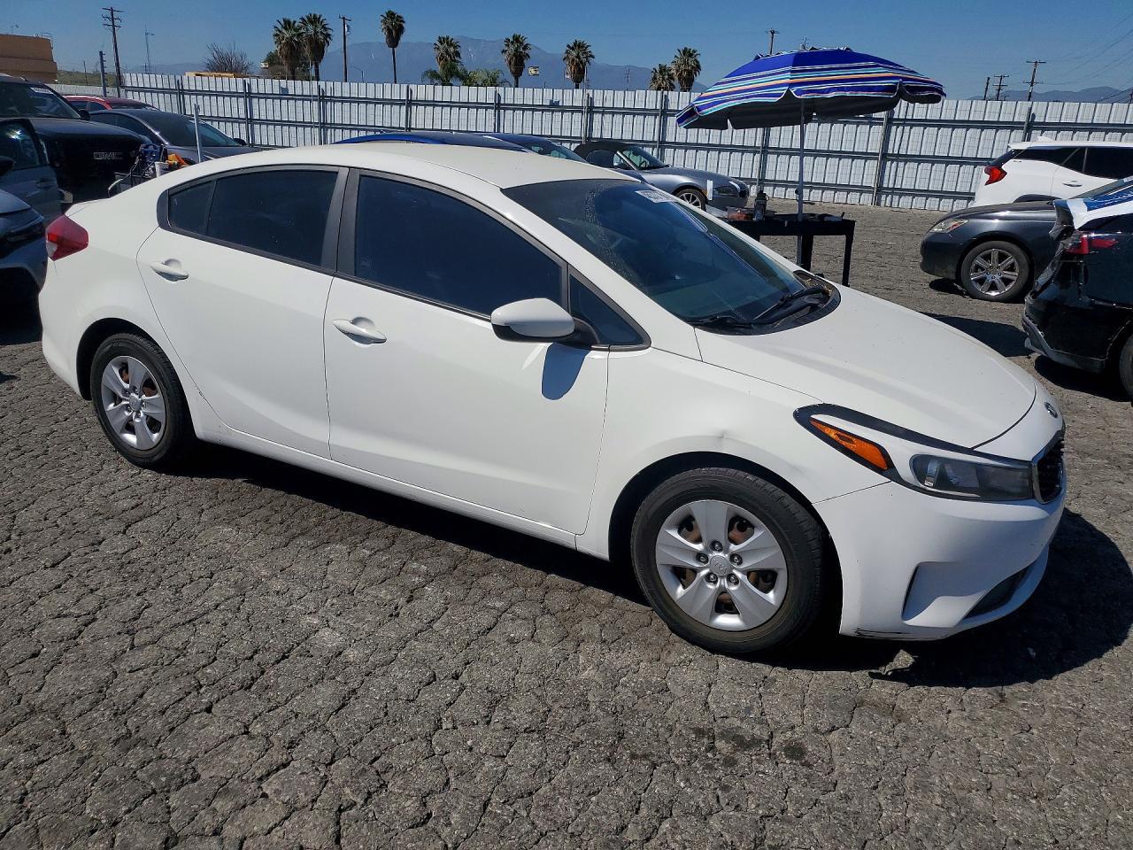 2017 KIA Forte lx