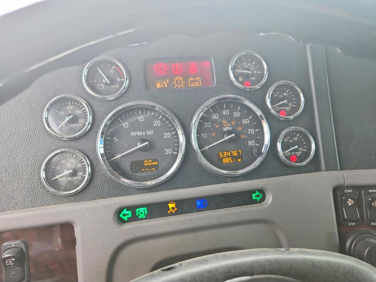 2017 Peterbilt 389 Semi Truck