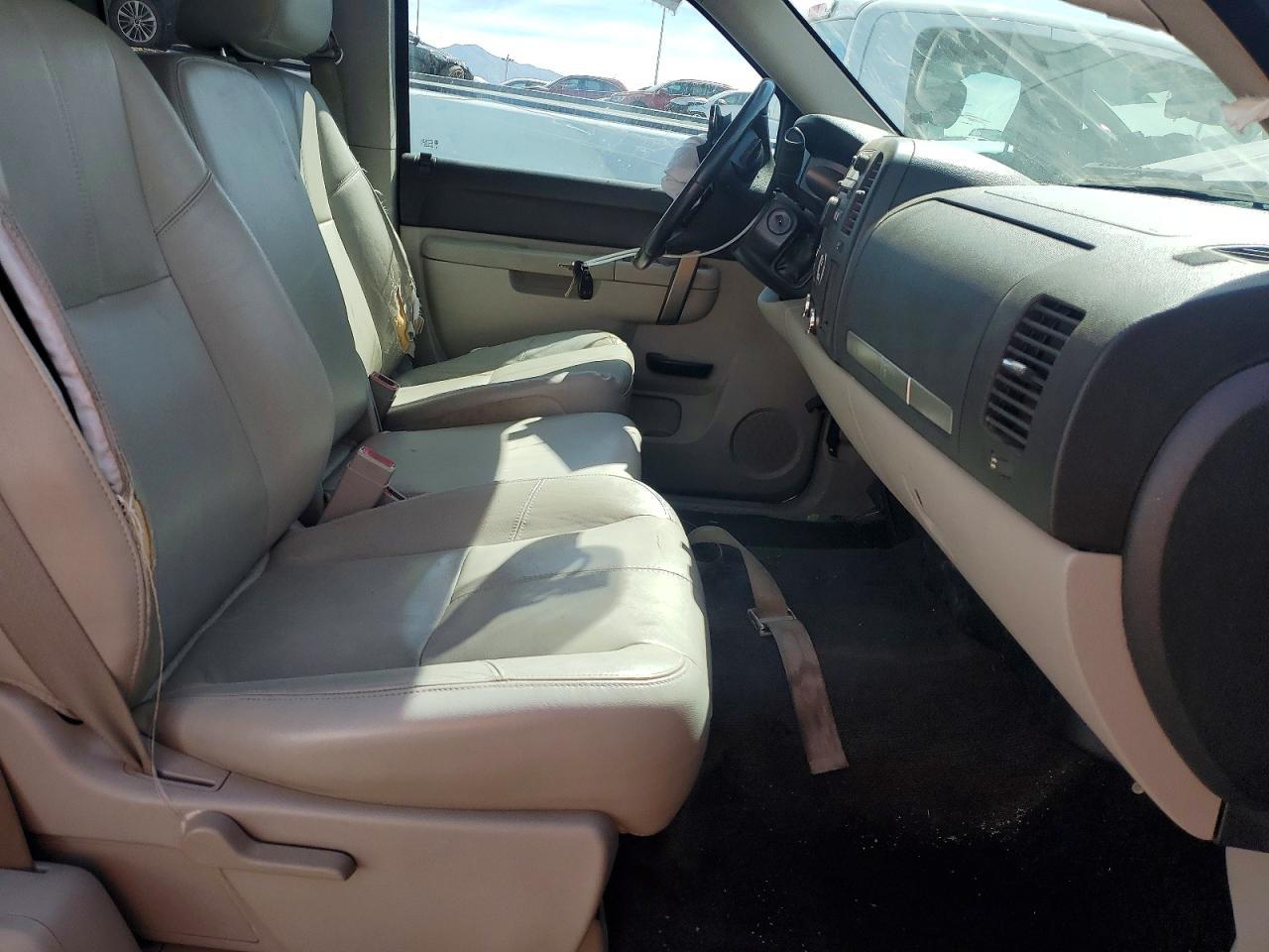 2011 Chevrolet Silverado C1500 lt