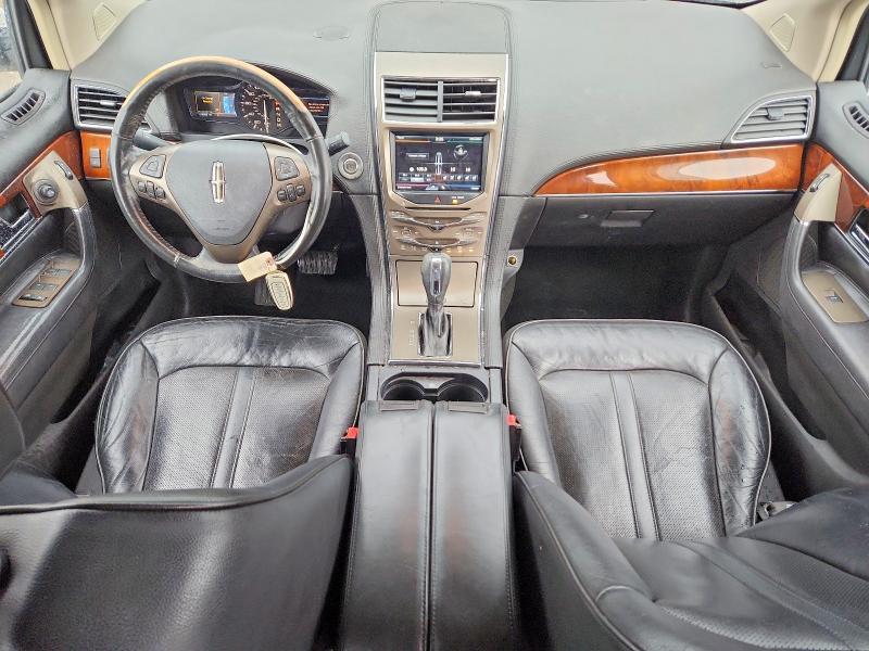 2012 Lincoln Townhouse MKX