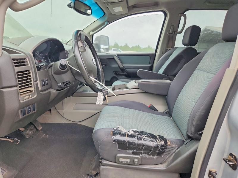 2004 Nissan Titan XE