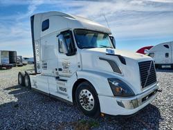 Salvage trucks for sale at Fresno, CA auction: 2016 Volvo VNL Semi Truck