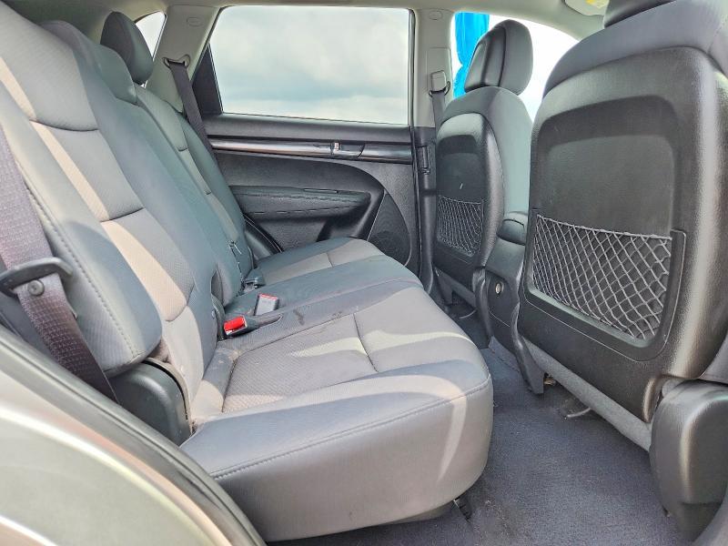 2013 KIA Sorento lx