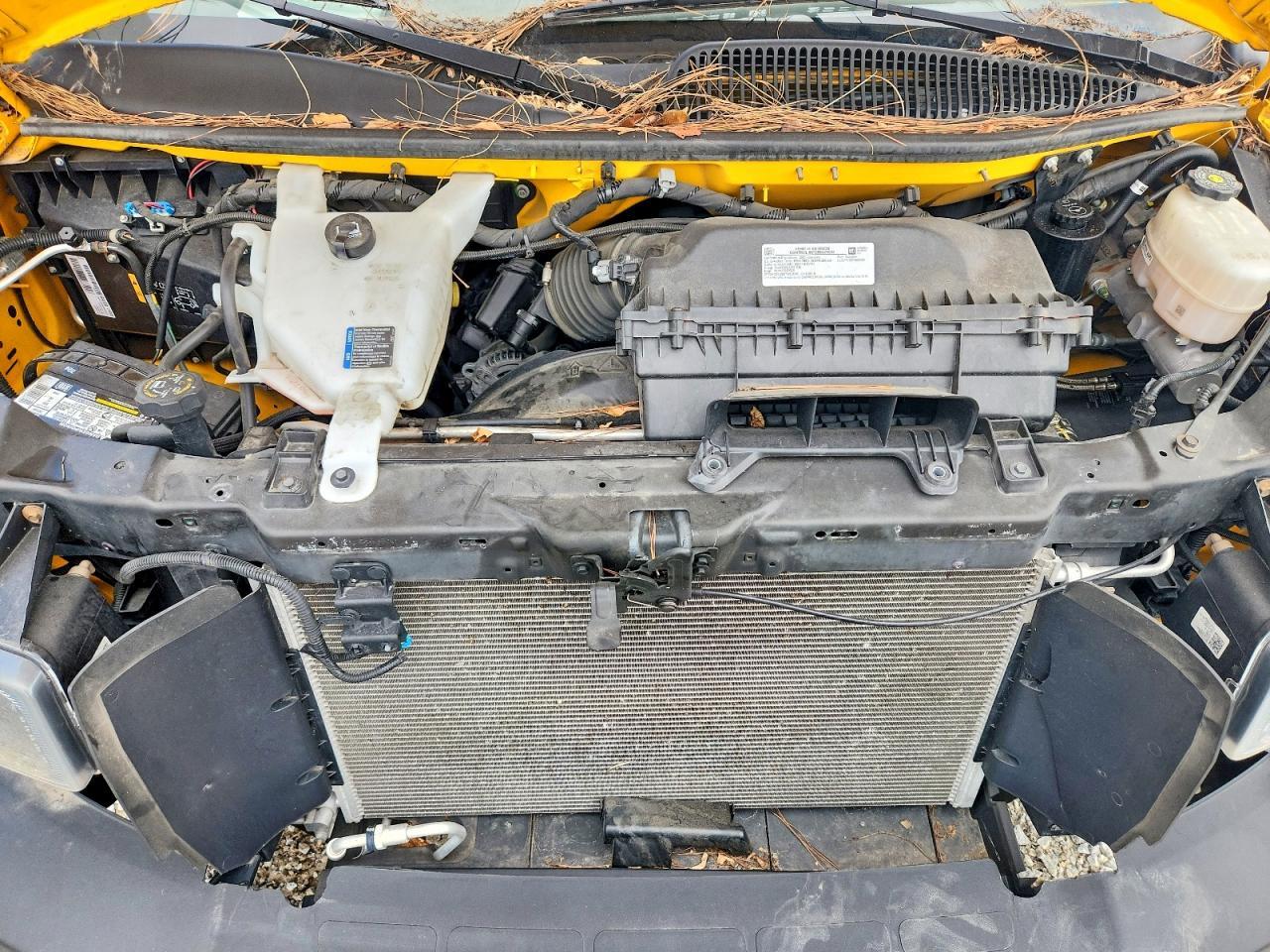 2023 GMC Savana BOX Truck