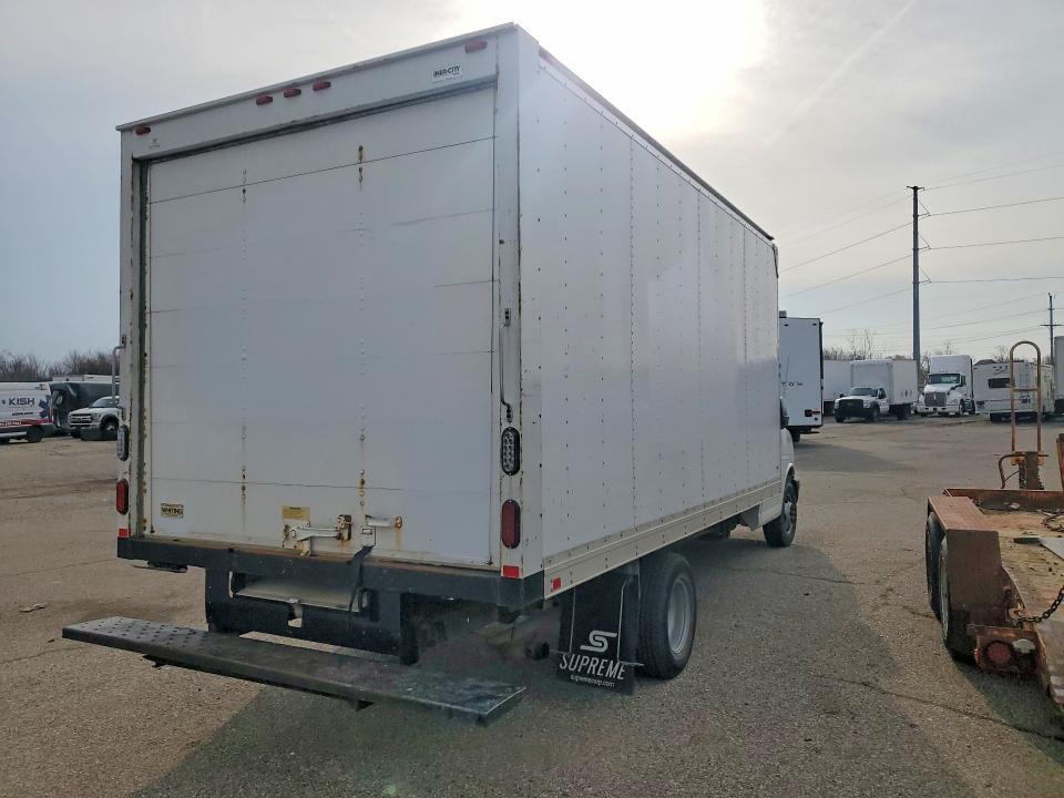 2017 Chevrolet Express BOX Truck