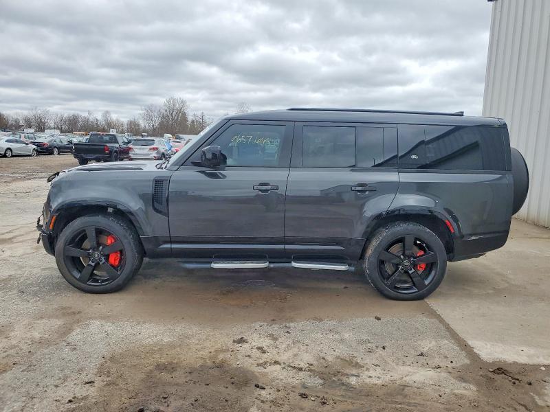 2023 Land Rover Defender 130 X-dynamic se