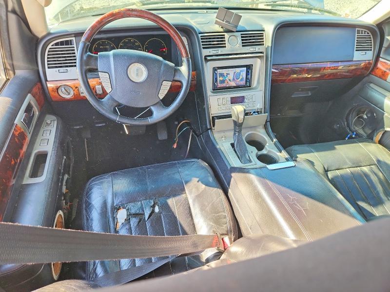 2003 Lincoln Navigator