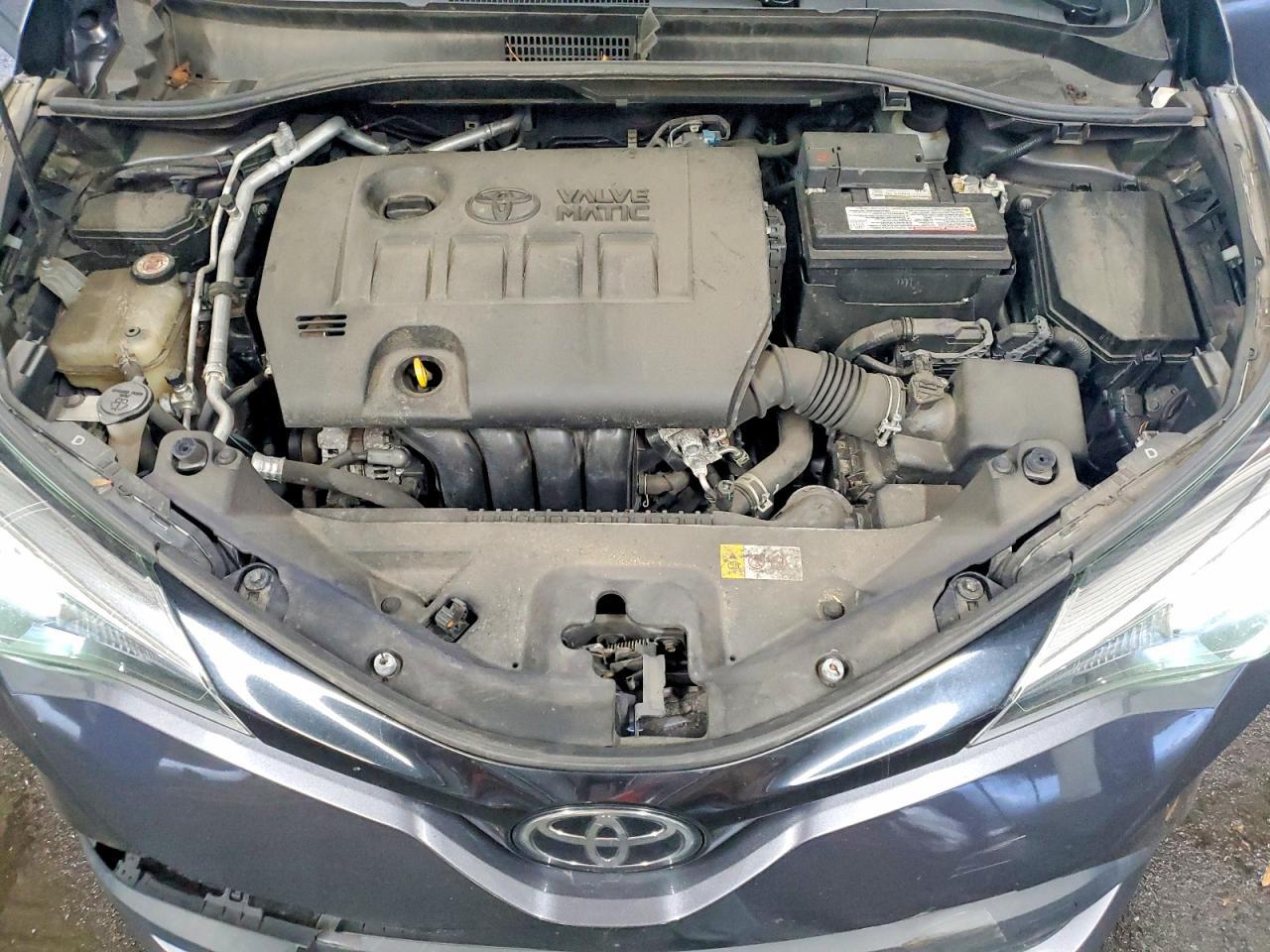 2020 Toyota C-hr xle