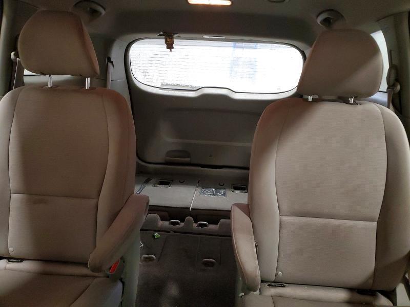 2015 KIA Sedona l