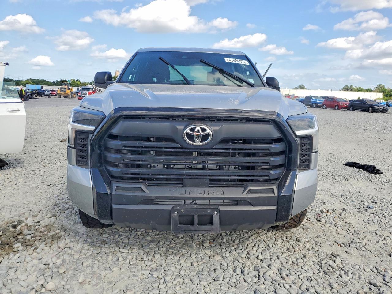 2025 Toyota Tundra SR