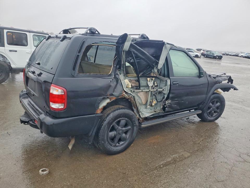 2001 Nissan Pathfinder se