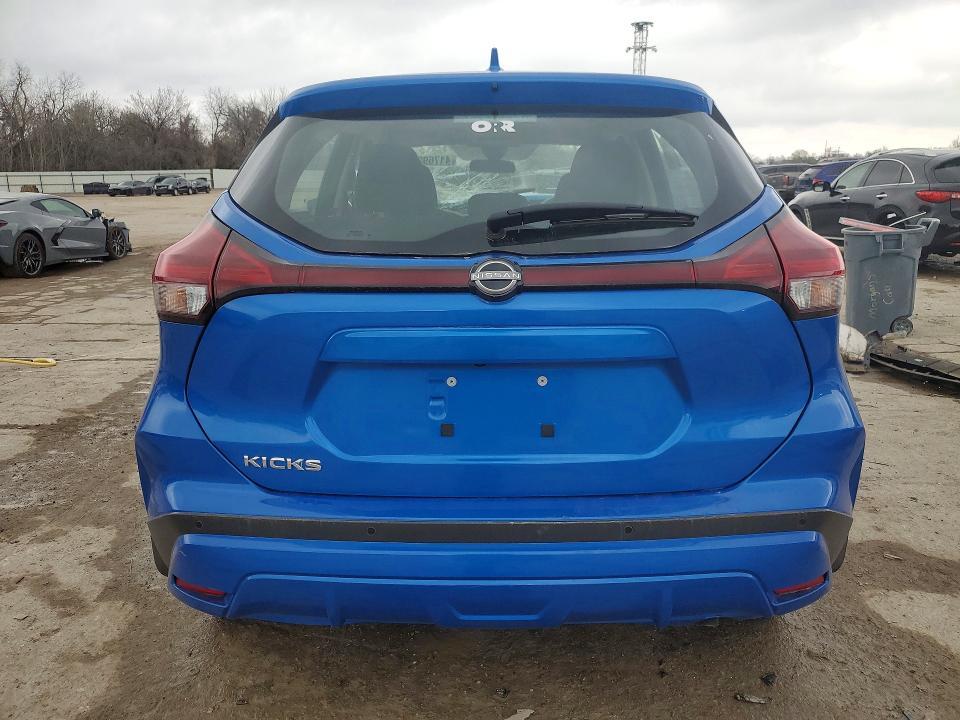 2025 Nissan Kicks Play s