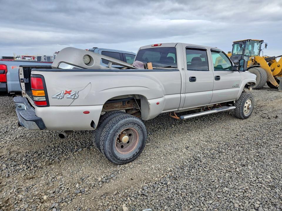 2004 GMC New Sierra K3500