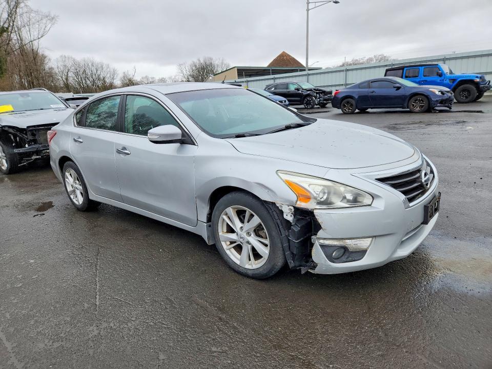 2013 Niss Altima 2.5 sv
