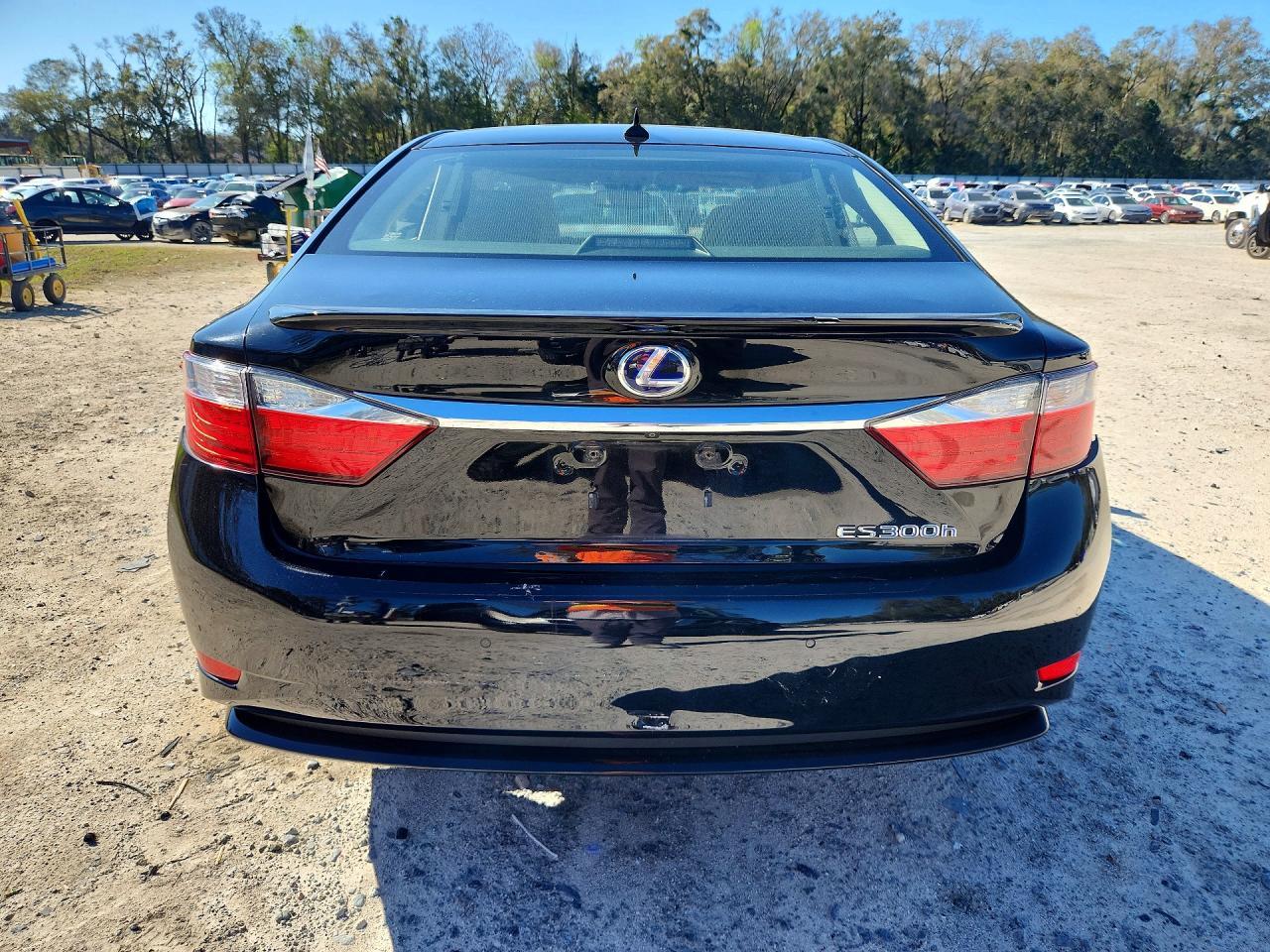 2014 Lexus Es 300h Base