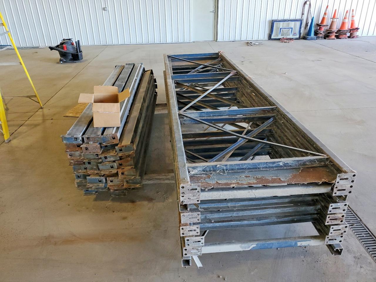 1995 Rack Industrial