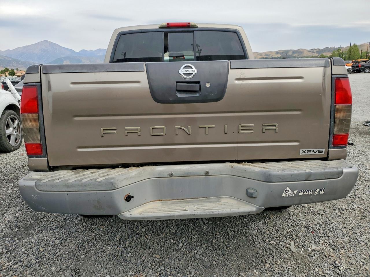 2004 Nissan Frontier XE-V6