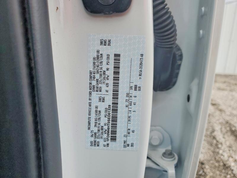 2025 Ford F450 Super Duty Flatbed Truck