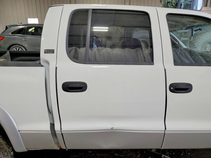 2001 Dodge Dakota Quattro