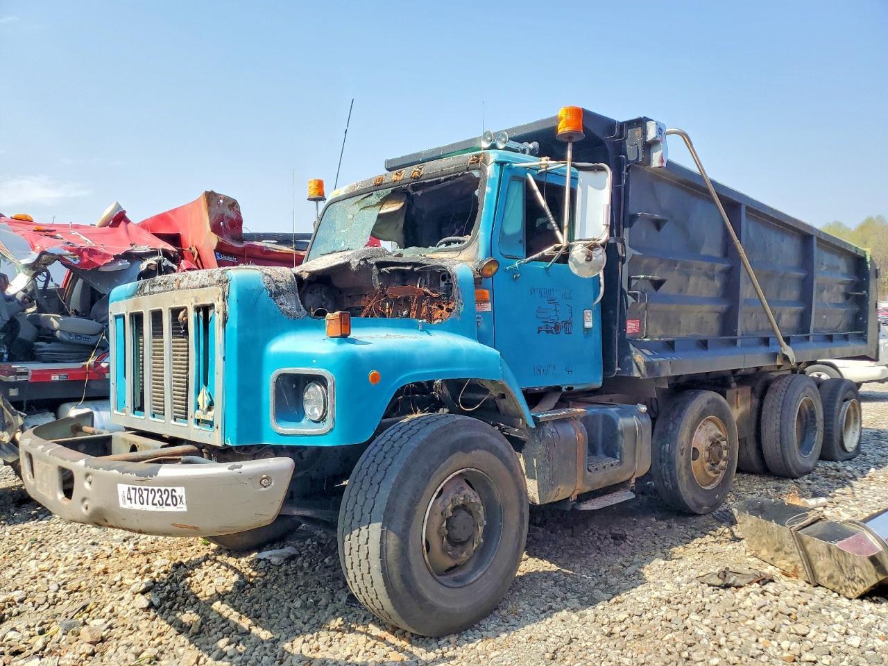 1998 International 2000 2674
