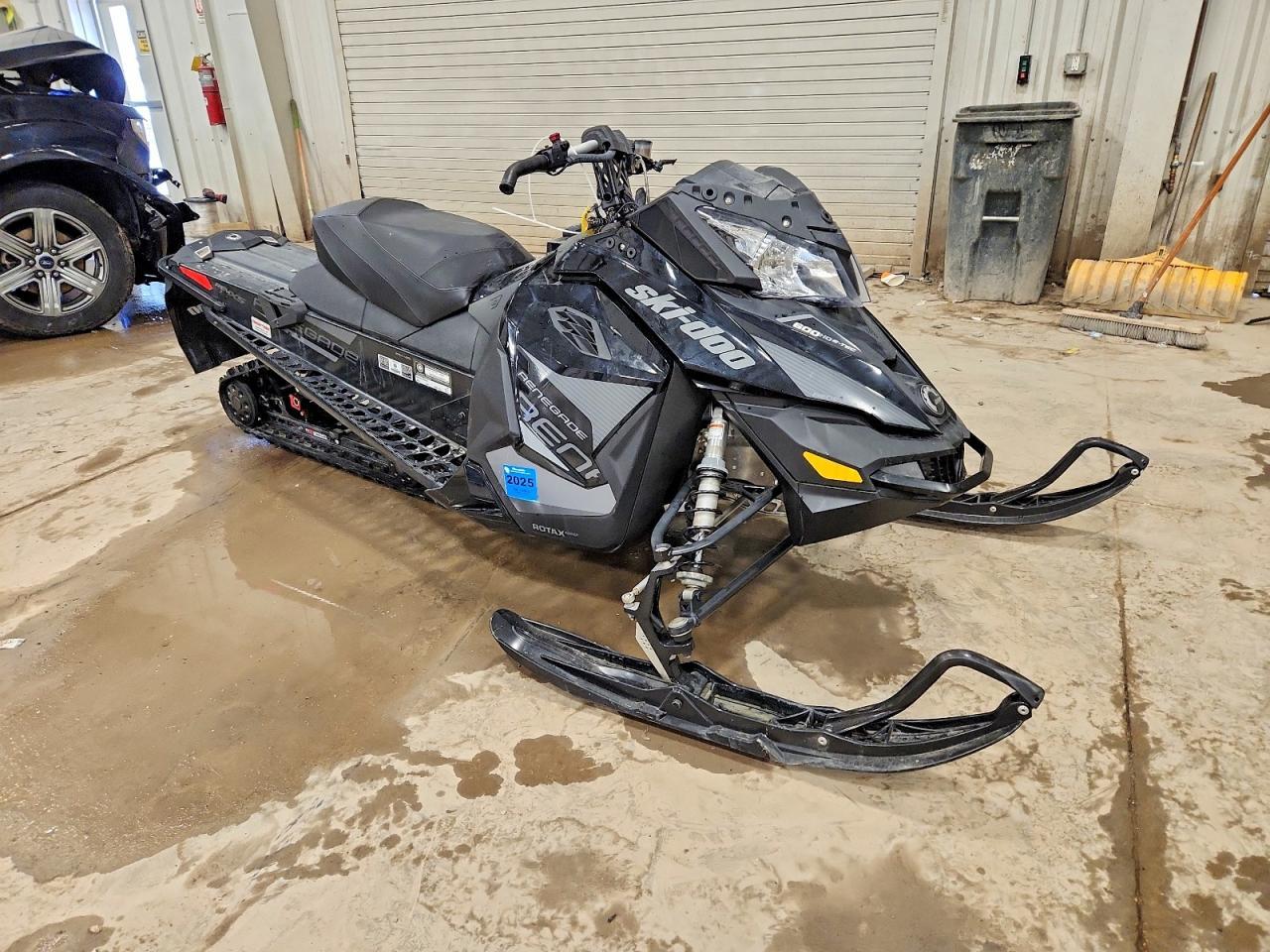 2017 Skidoo Renegade Sport 600 A