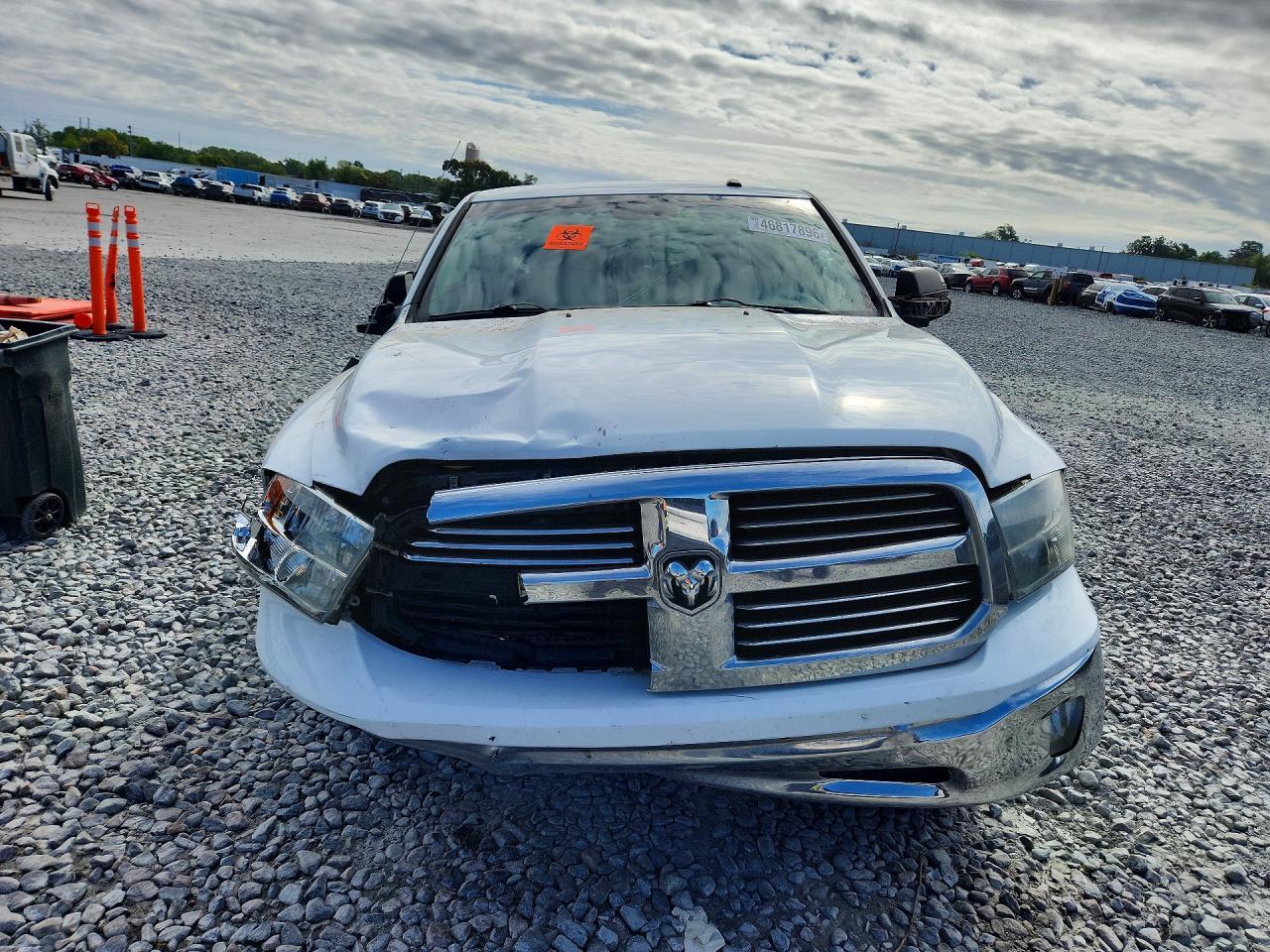 2015 Dodge RAM 1500 SLT