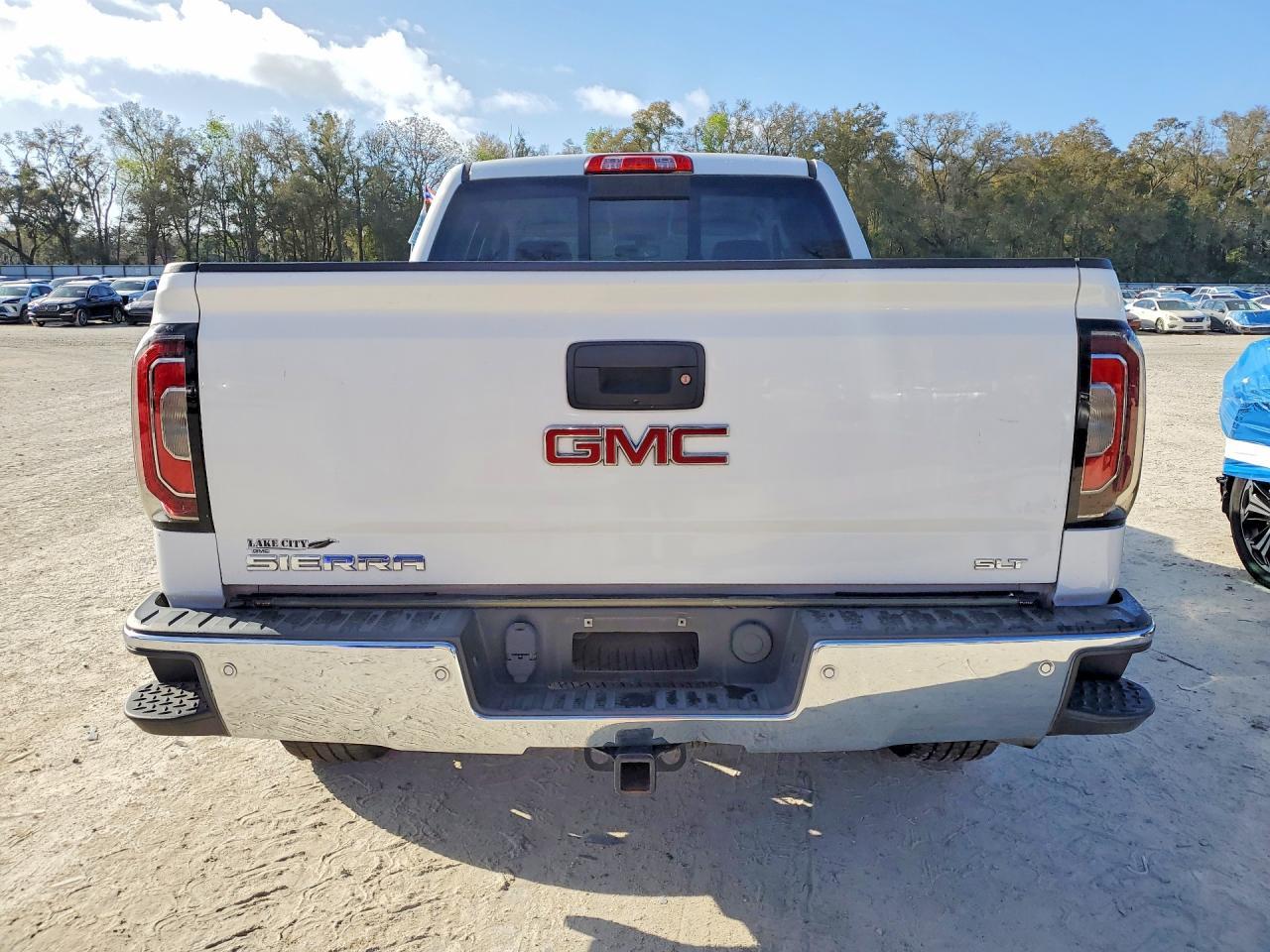 2018 GMC Sierra K1500 SLT