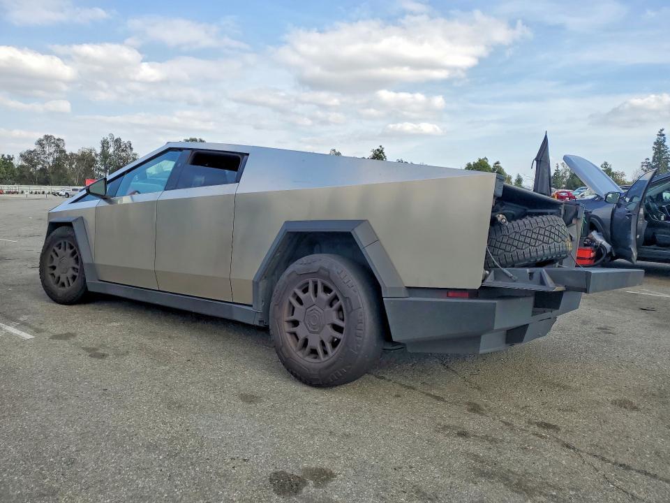 2024 Tesla Cybertruck
