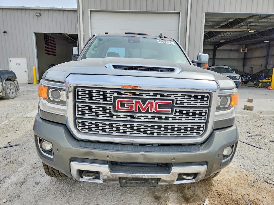 2018 GMC Sierra K2500 Denali