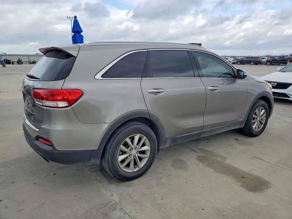 2018 KIA Sorento lx