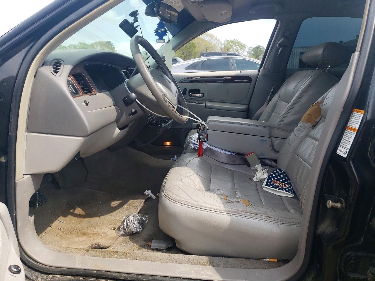 2000 Lincoln Town car Executive