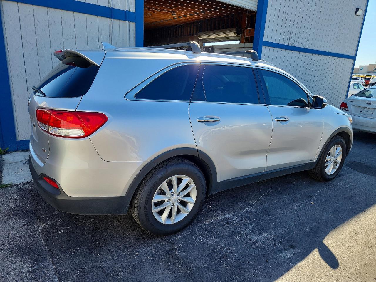 2017 KIA Sorento lx