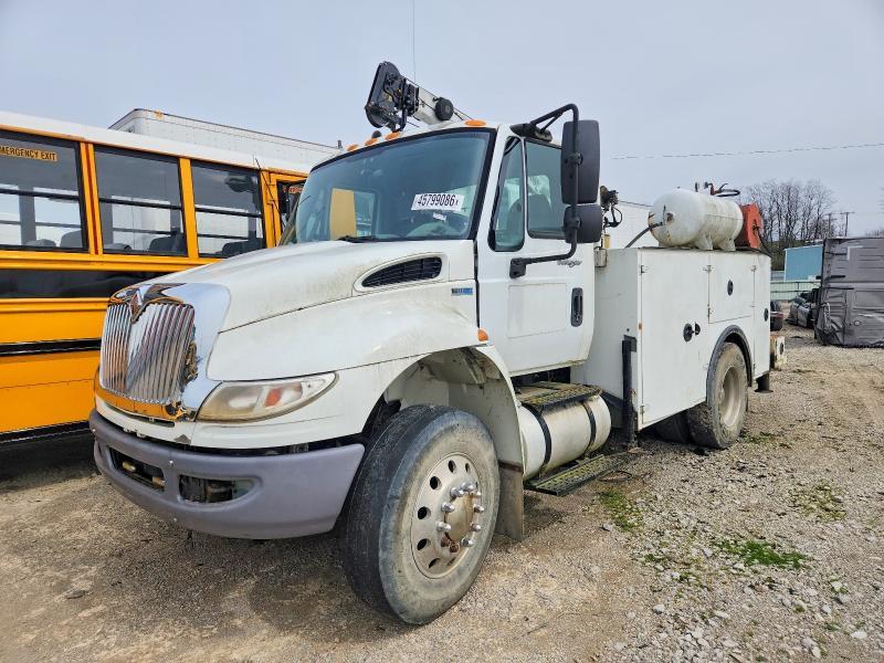2013 International 4400 Utility / Service Truck