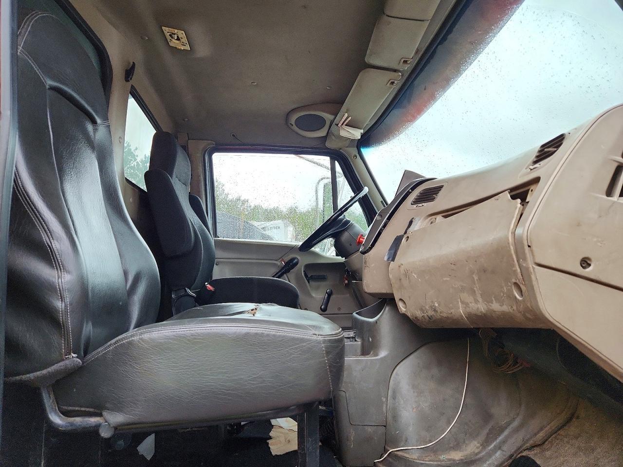2004 Sterling 2004 Sterling L9500 Dump Truck